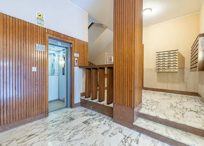 Happy Tourist By Wonderful Italy * 圣雷默