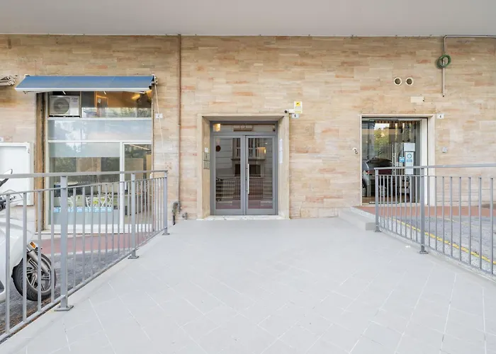 Happy Tourist By Wonderful Italy Sanremo